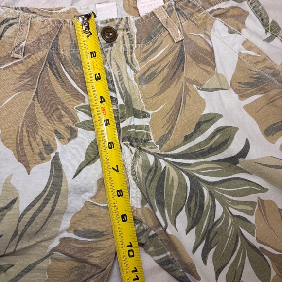 Vintage Y2K Lucky Brand Pants 4/27 Cargo Capri FloralWide Leg Camo Leaf Military - Picture 9 of 12